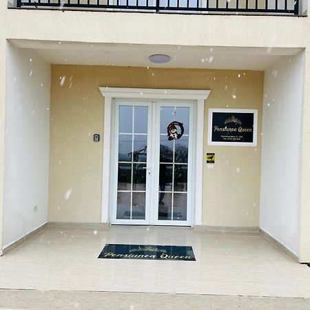 Pensiunea Queen Remetea Mare Exterior photo